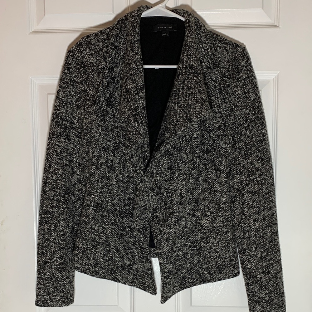 Ann Taylor Women's Black and Gray Tweed Blazer